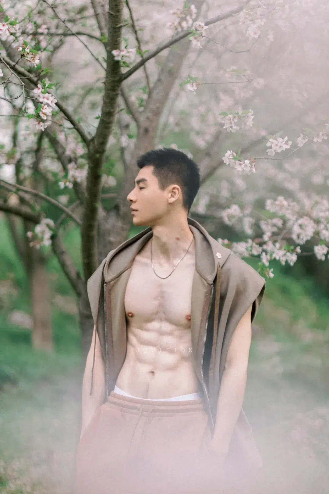 JQ's VISION｜春日情书·未来篇-IsThereATop