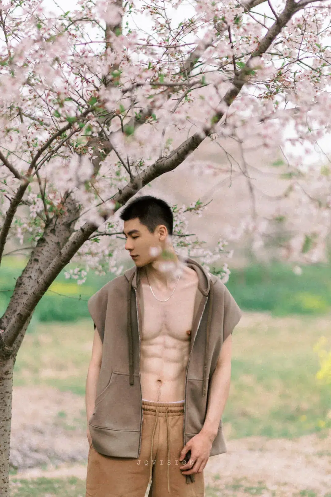 JQ's VISION｜春日情书·未来篇-IsThereATop