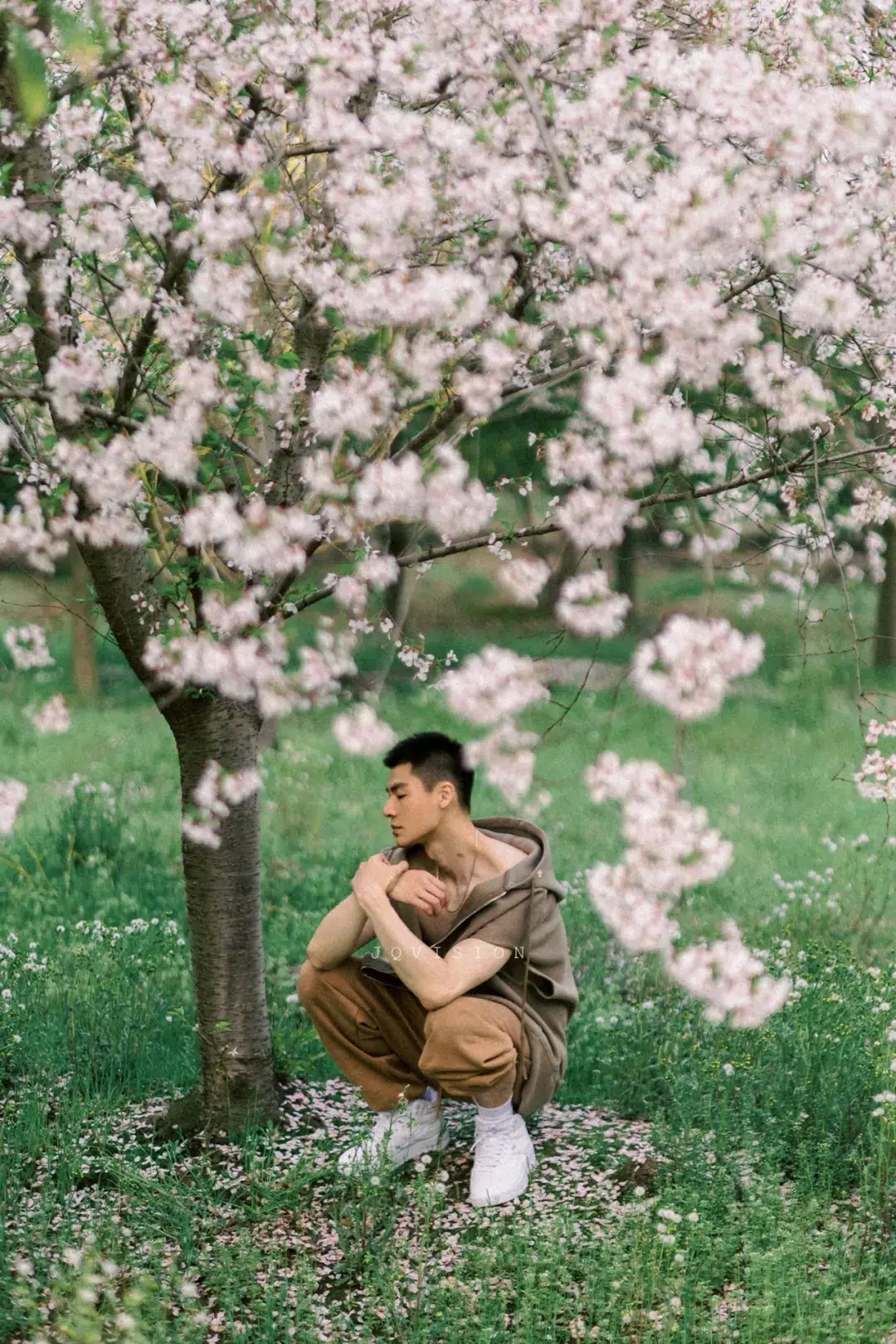 JQ's MAN|act i: spring-IsThereATop