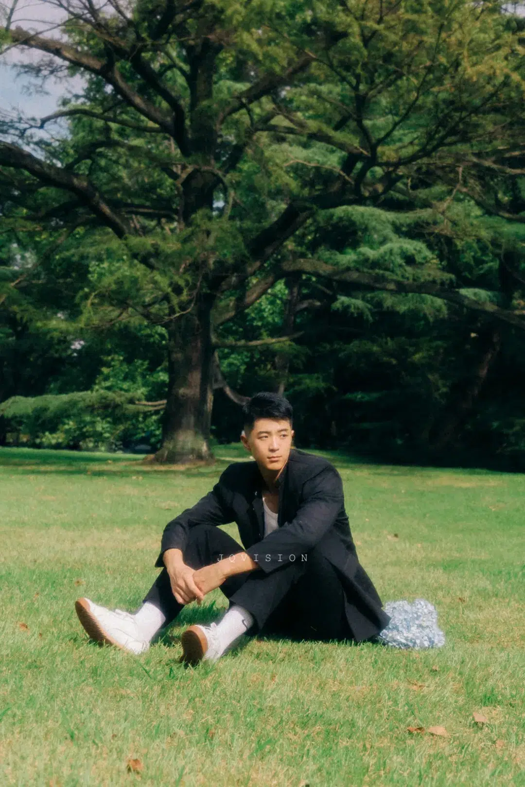 JQ's MAN|陪你走过初夏的余晖-IsThereATop
